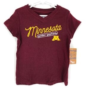 Minnesota Golden Gophers NWT Classic Fit T-shirt NCAA College Girl's Small 6/6x
